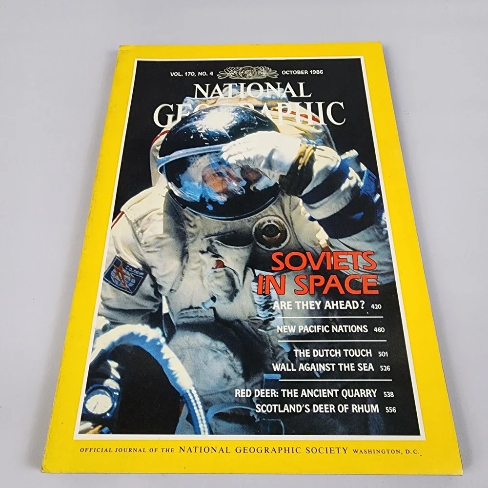 National Geographic Magazine October‎ 1986 No Insert